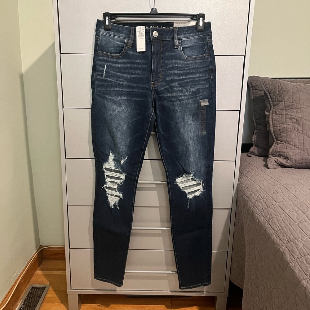 NWT American Eagle Distressed Stretch Jegging | Darkest Dazzler | Size 12 Long